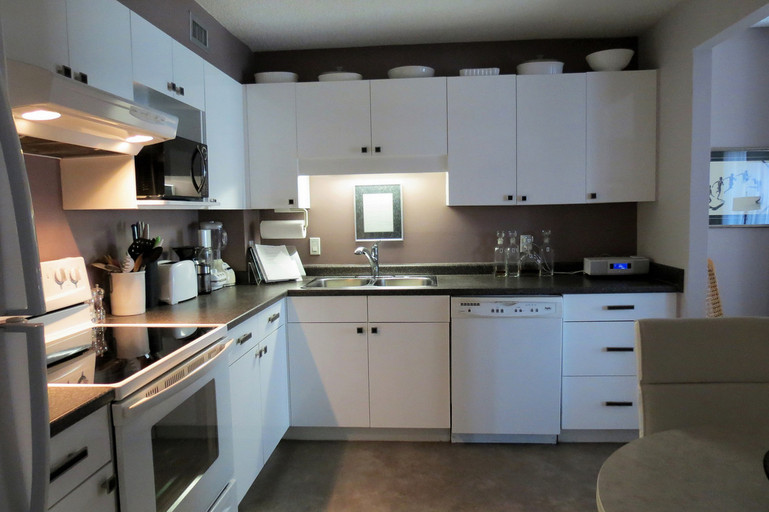 Suite C, 1.5 Bath, 1172 sqft